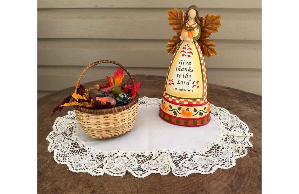 Faith at Home 2007 Harvest Angel Fall Basket & Doily 3Pc Thanksgiving Decor Set